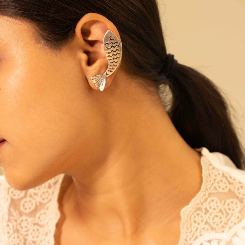 Mizoya Matsya Auspicious Timeless Earcuff