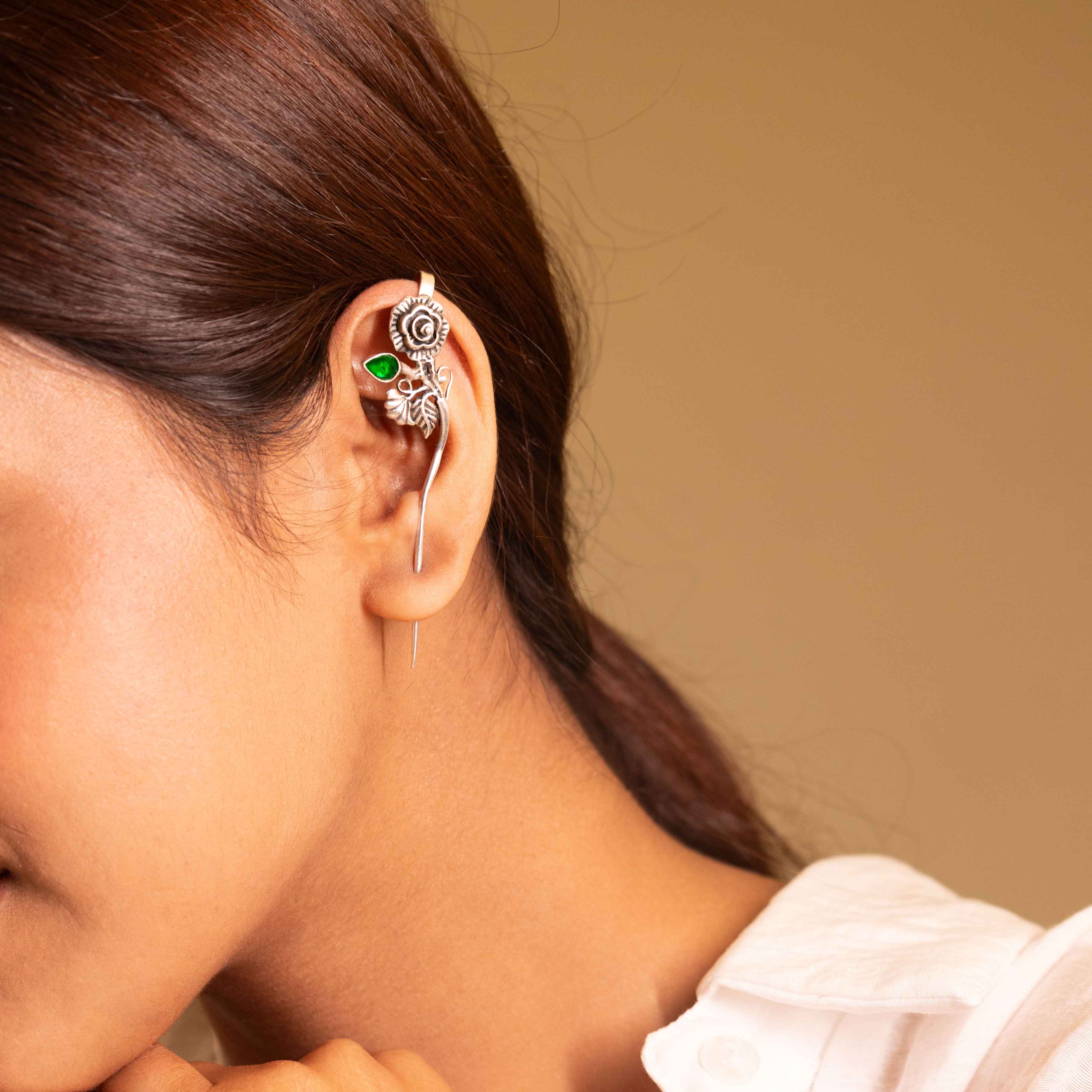 Mizoya Spring Rose Ear Cuff
