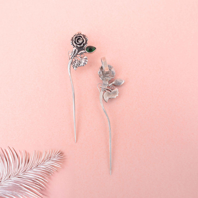 Mizoya Spring Rose Ear Cuff