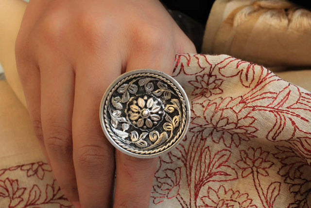 Moh Chitai Circular  Embossed Art