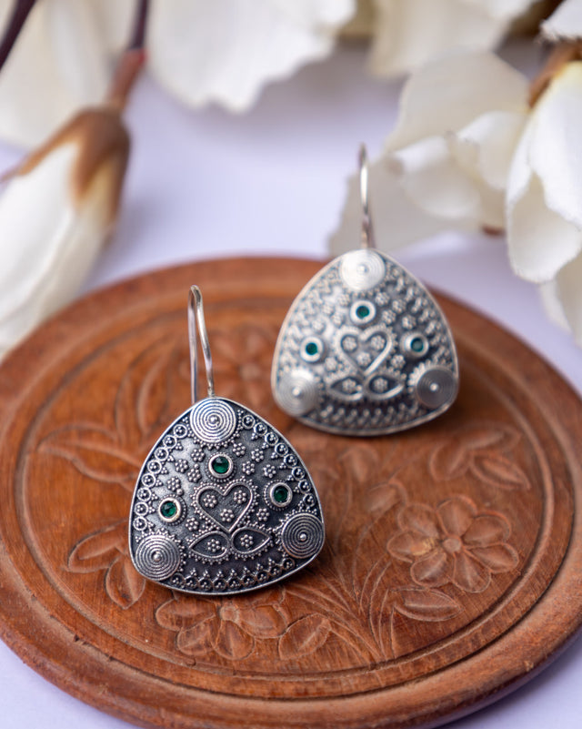 Moh Daana Detailed Work Wear Earrings