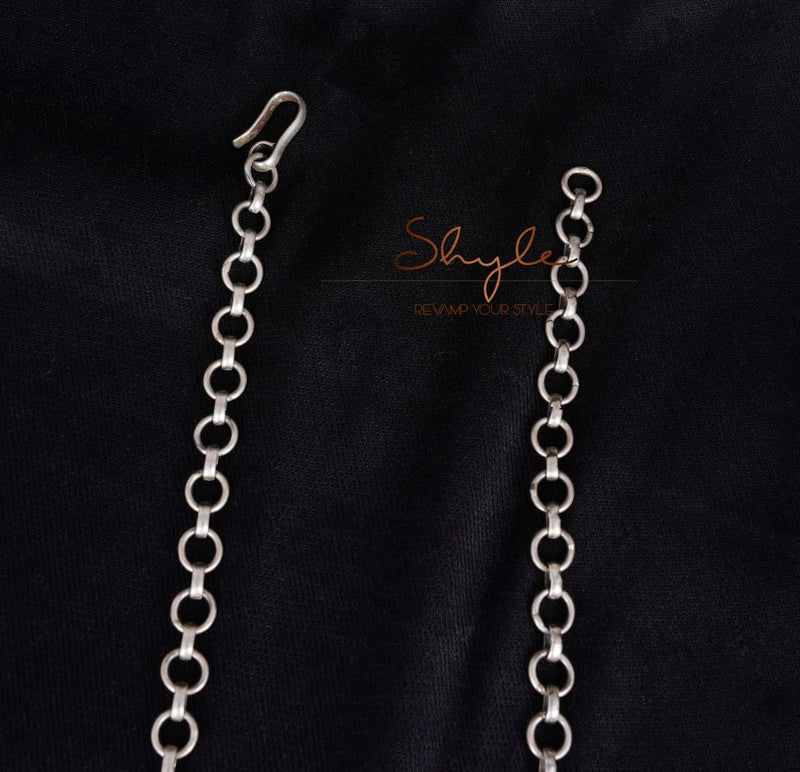 Moh Intricate Sea shell Ghughri Drop Choker