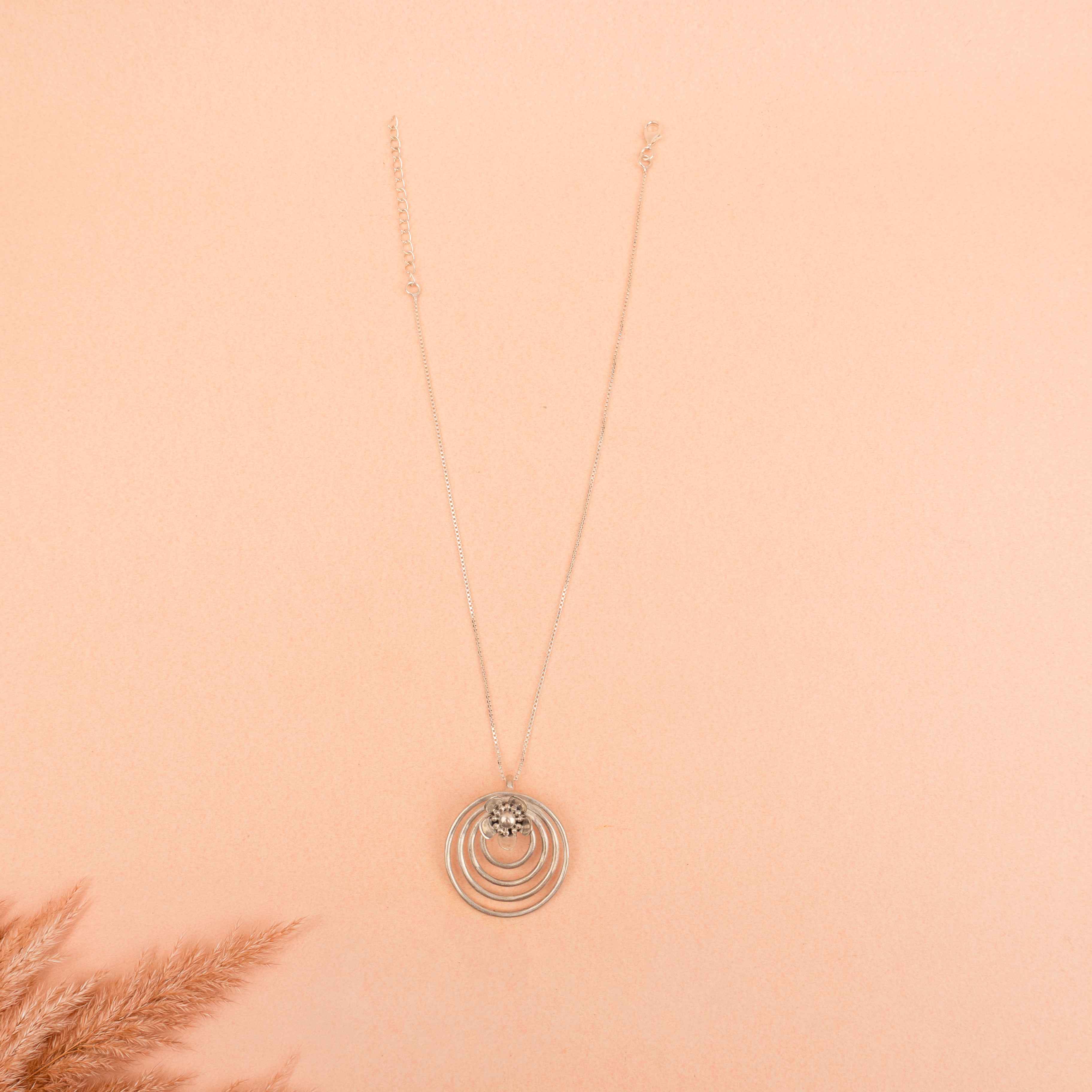 Moh Concentric Flower Embossed Necklace