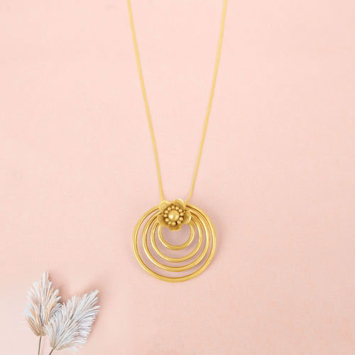 Moh Concentric Flower Embossed Necklace Earring Ring Set