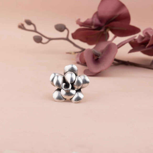 Moh Fine Rose Statement Ring