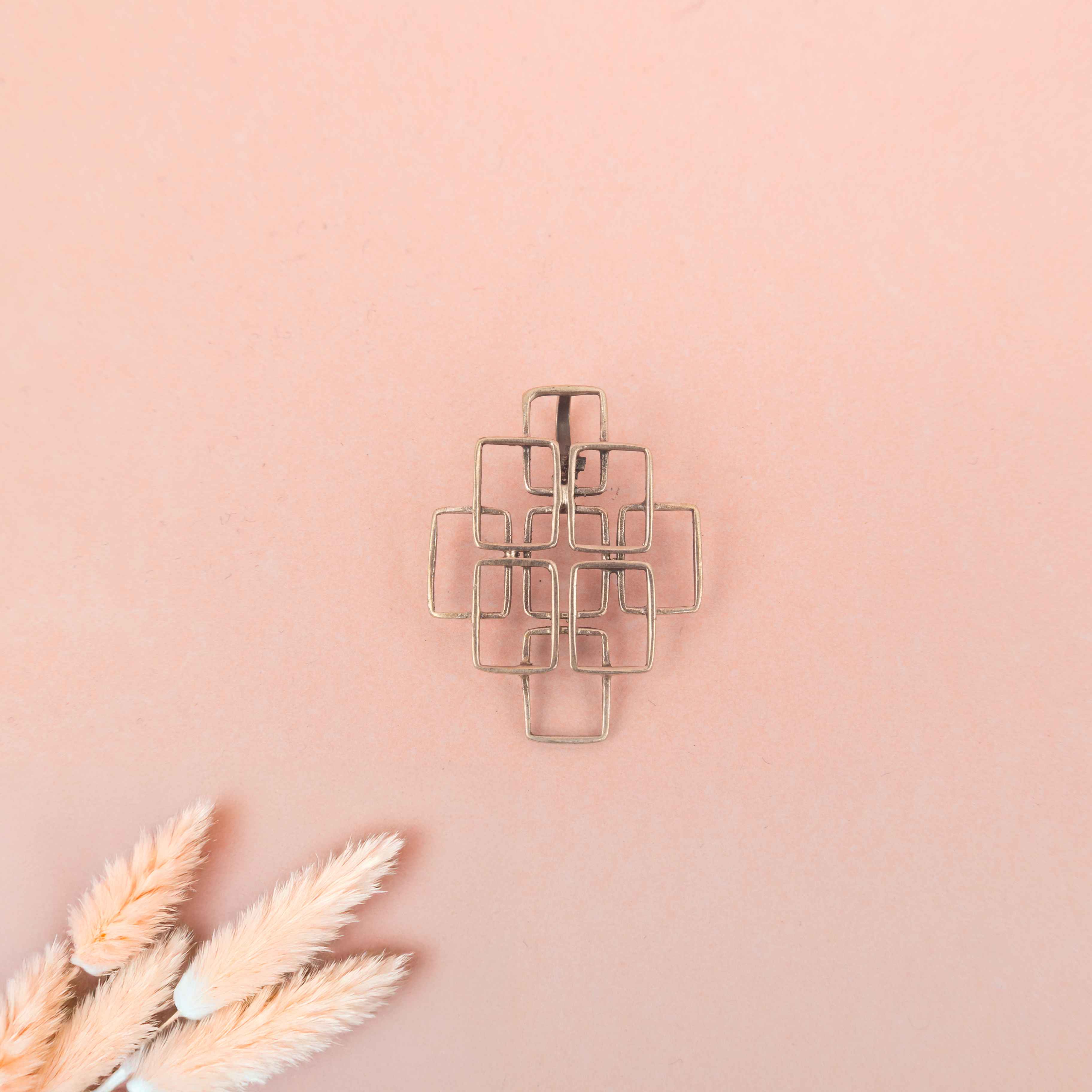 Moh Geometric Sequence Pendant