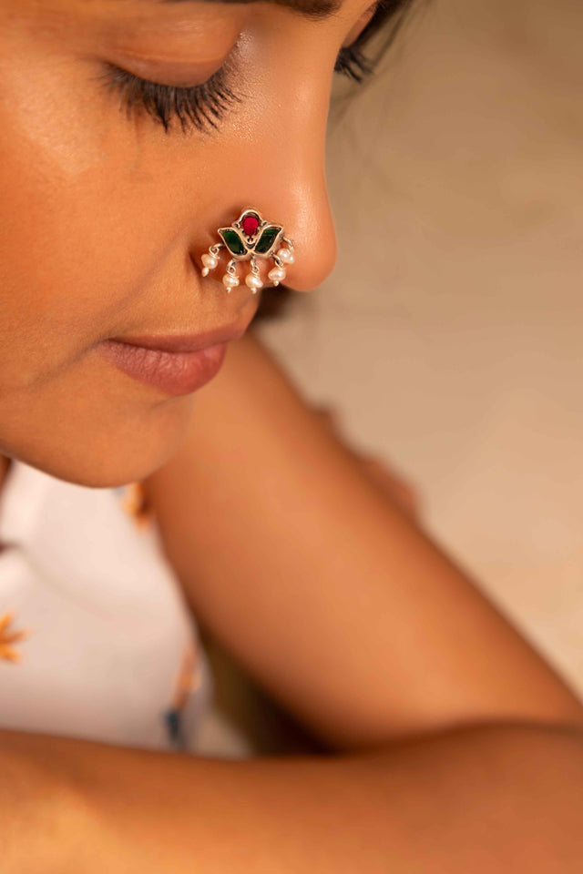 Moh Kundan Pearl Drop Rajwada Pierced Nose Pin