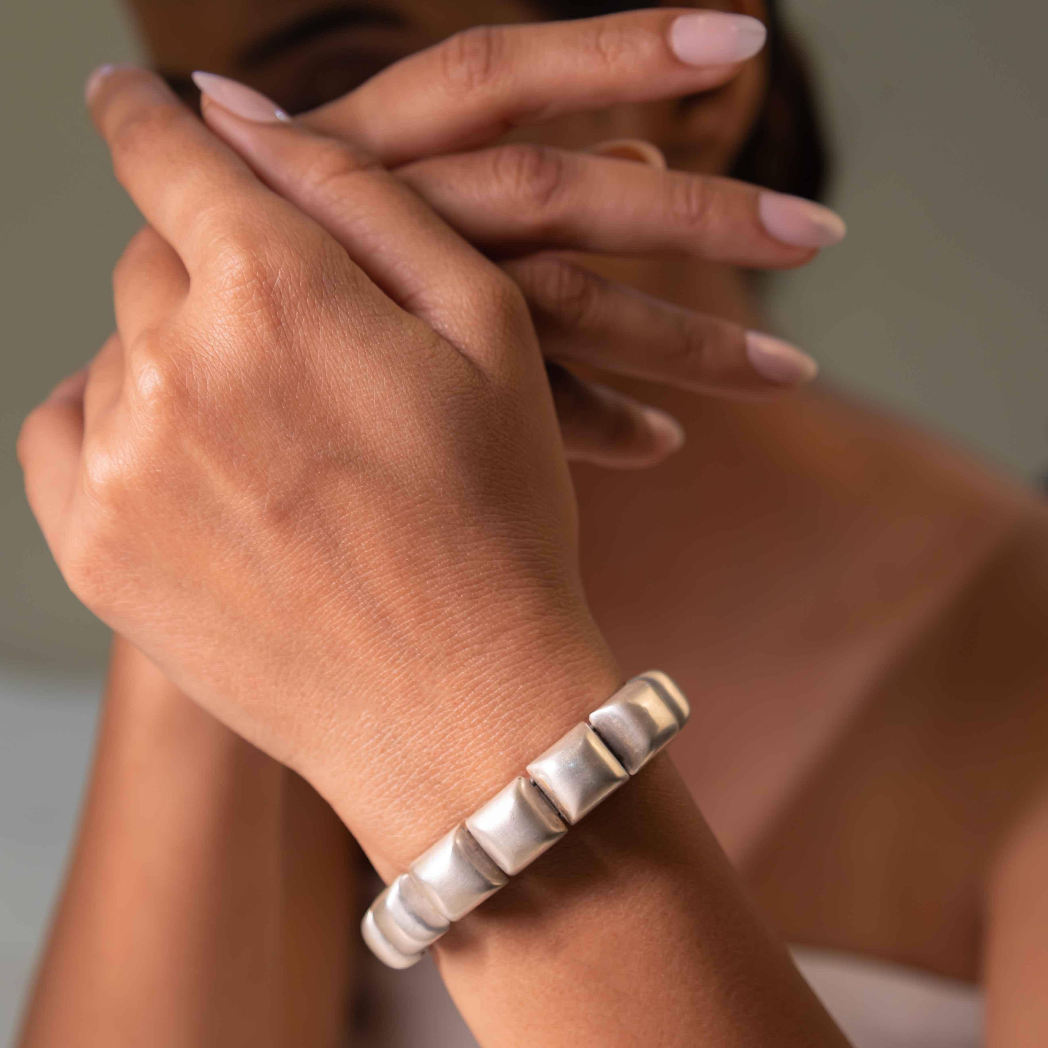 Moh Matte Tikdi Versatile Bracelet