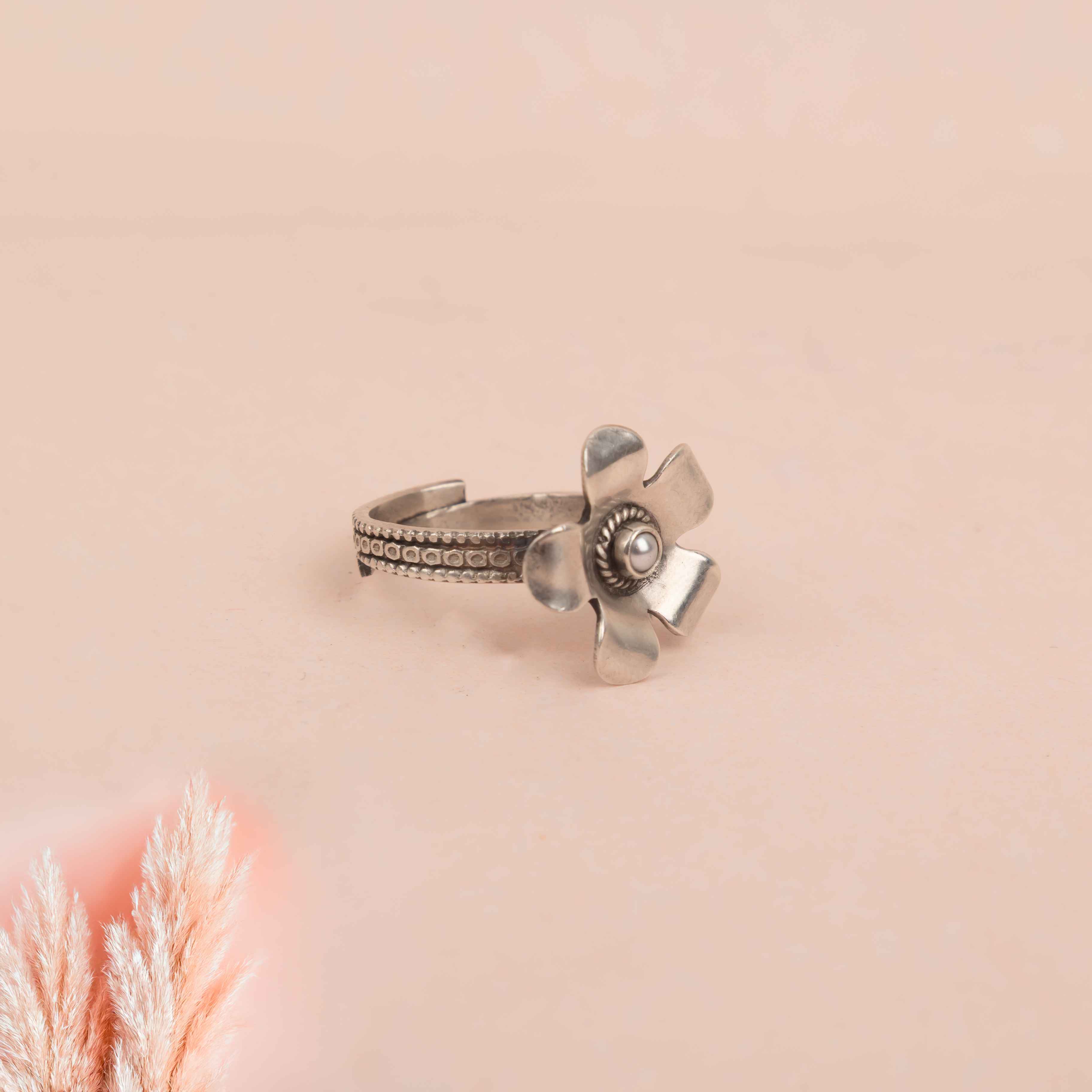 Moh Pearl Studded Flower Ring