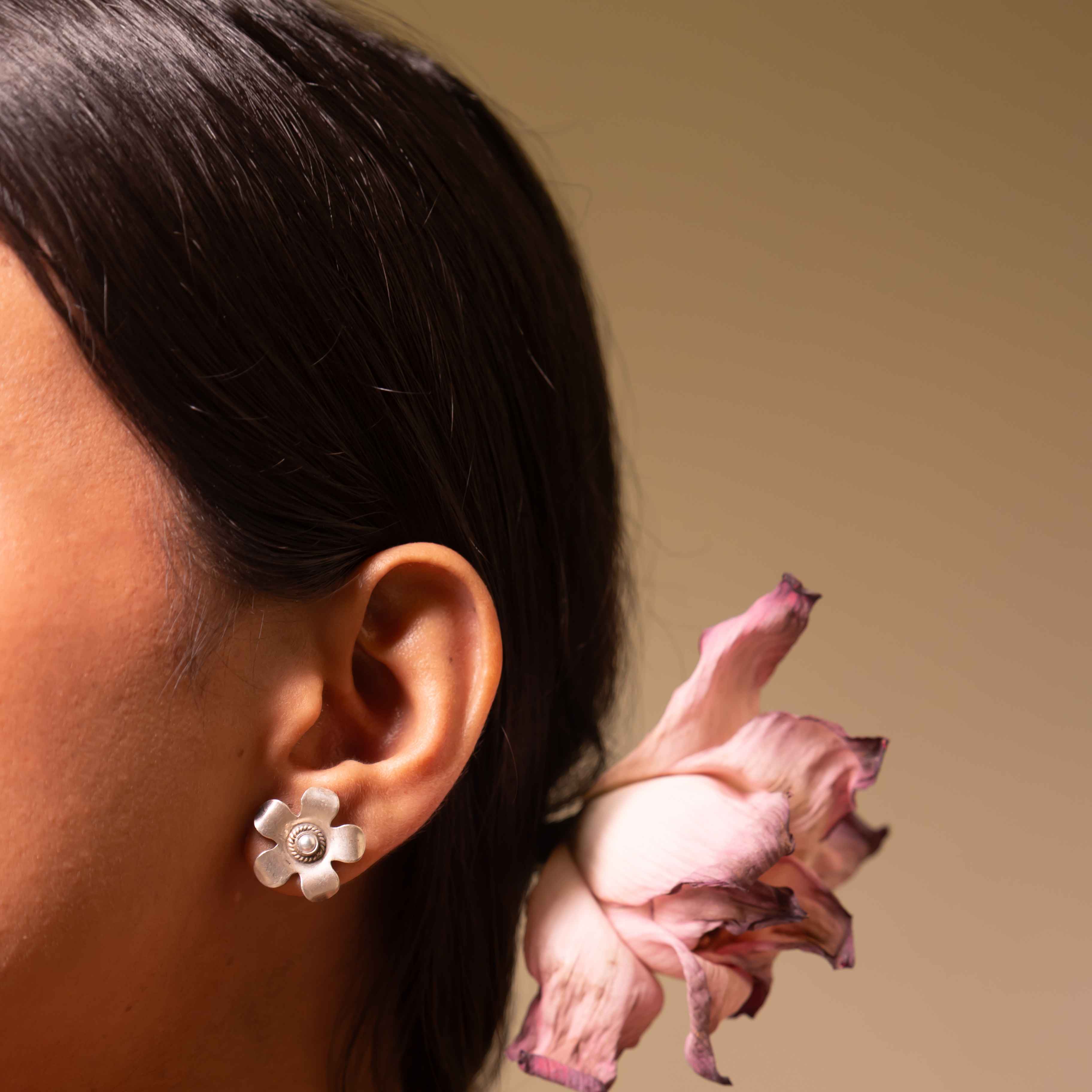 Moh Pearl Studded Flower Necklace Earring Ring Set