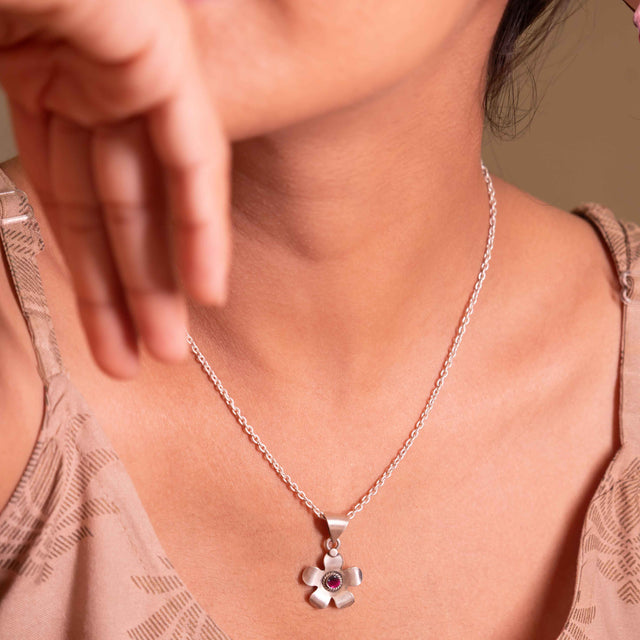 Moh Raani Stone Flower Necklace Earring Ring Set