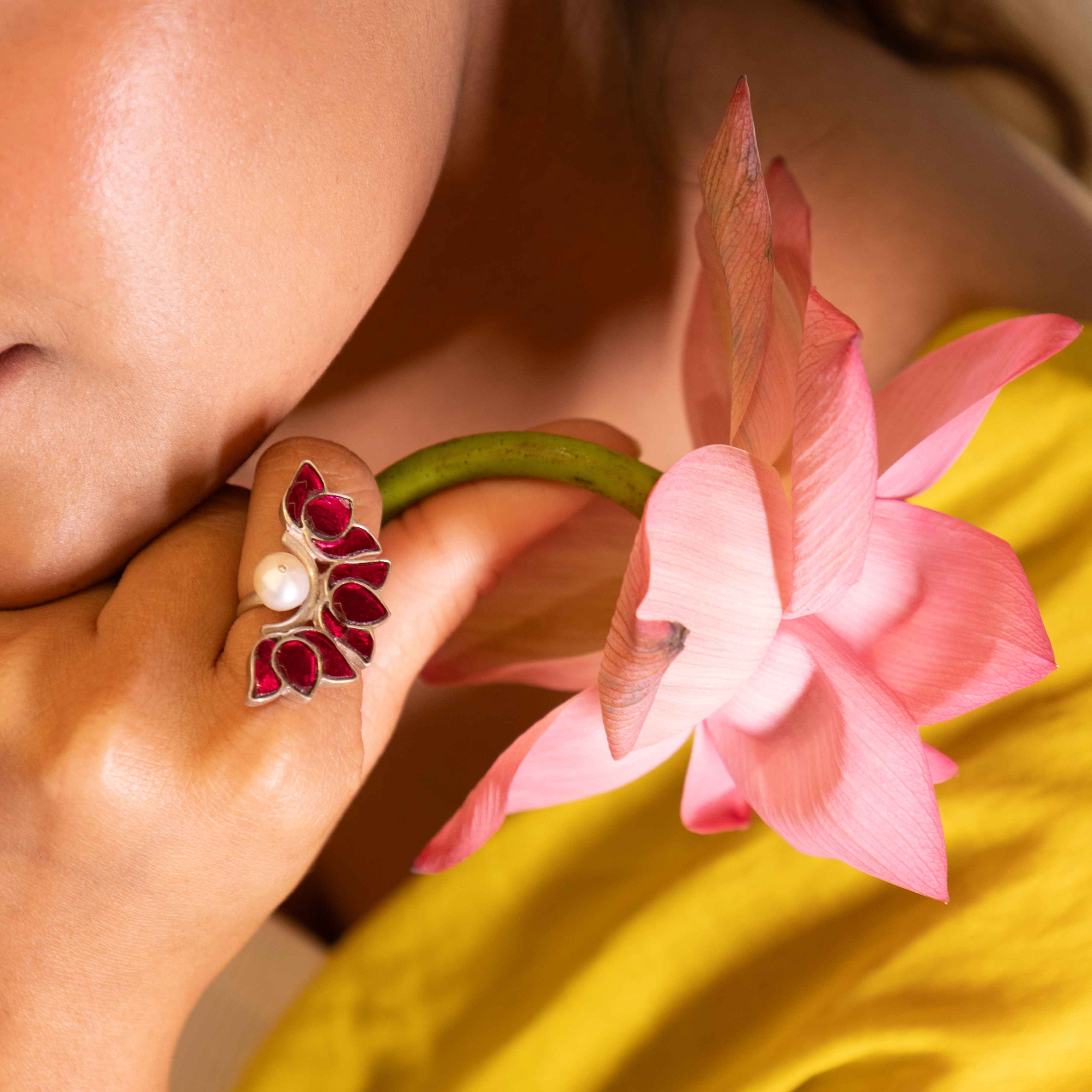 Moh Raani Kundan Padma Bloom Ring