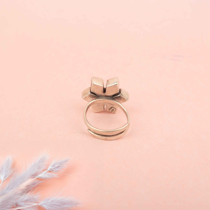 Moh Raani Kundan Phool Ring