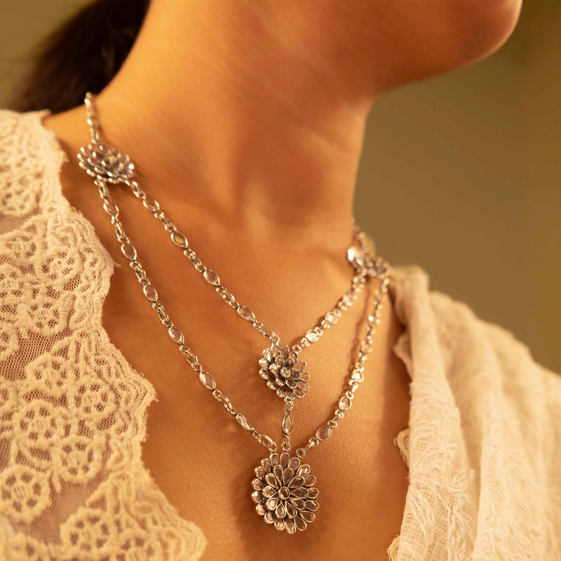 Moh Scintillating Flower Layered Necklace