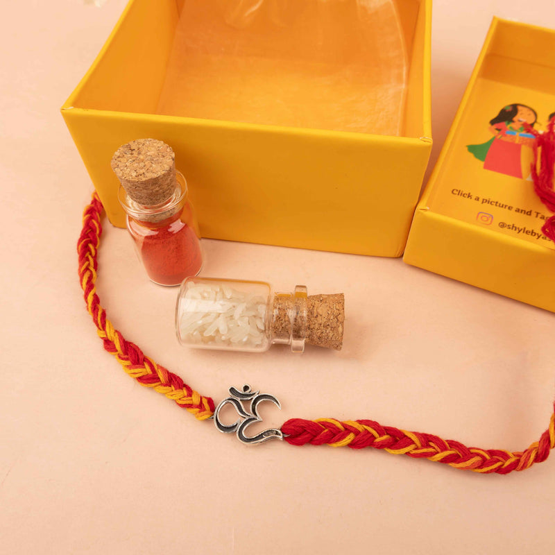 925 pure silver Om Shiva sutra rakhi, reverse view