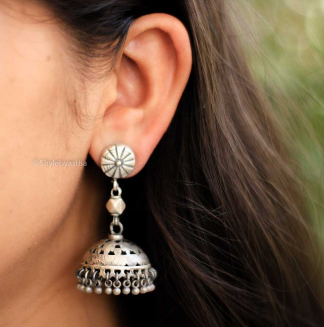 Mizoya Carved Jhumka