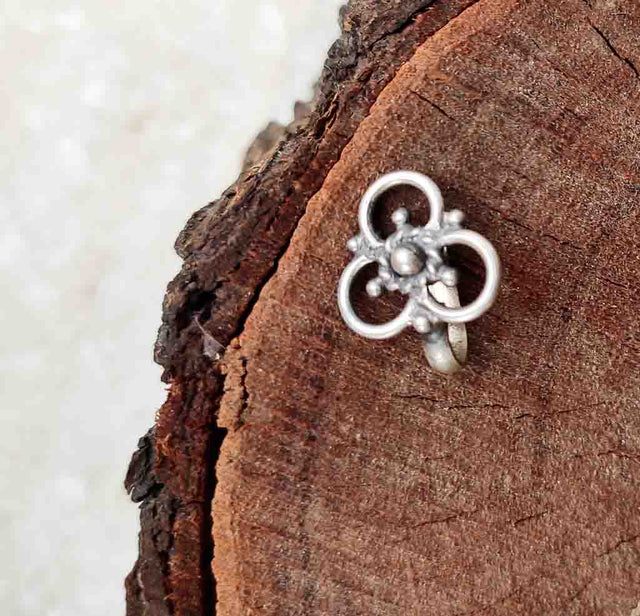 Adya Quirky Clip On