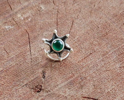 Adya Green Quirky Nose ring