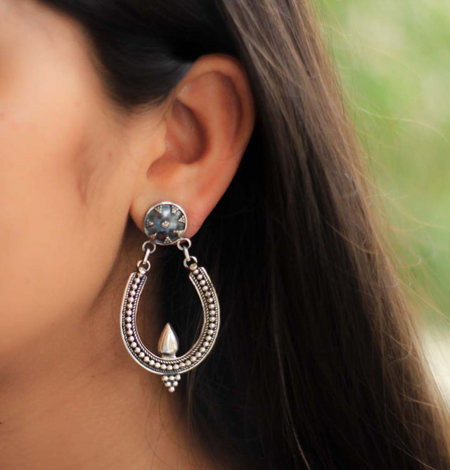 Essence Parabolic Quirky Earrings
