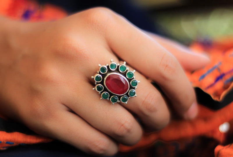 Essence Emerald Ruby Studded Oval Ring