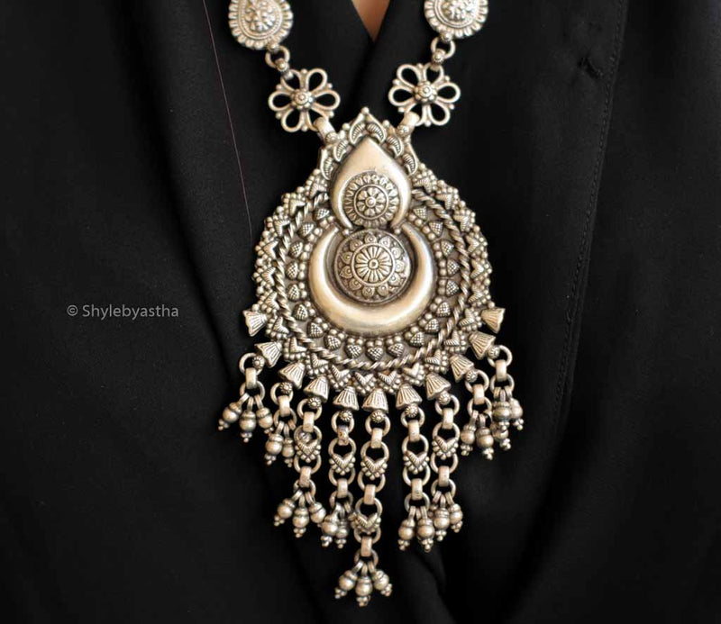 Anvaya Flower Art Classic Necklace
