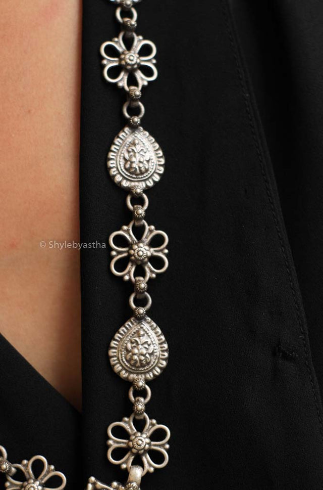 Anvaya Flower Art Classic Necklace