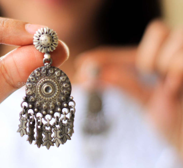 Mizoya Carved Danglers