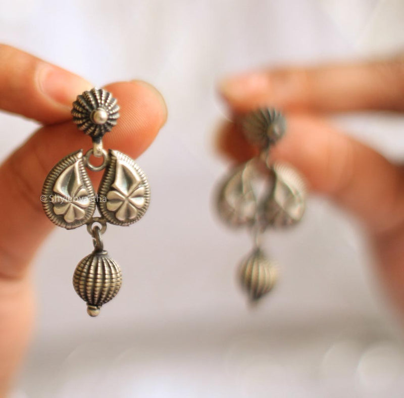 Moh Classic Earrings