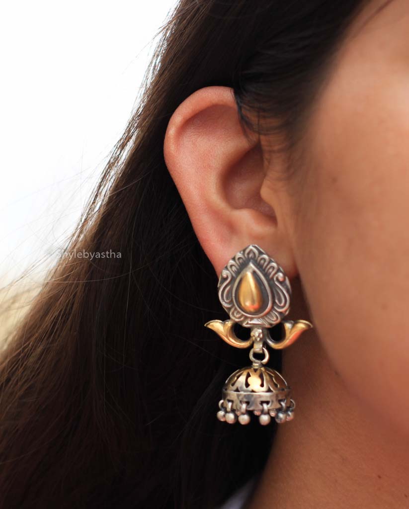 Mizoya Dual Tone Carved Jhumki