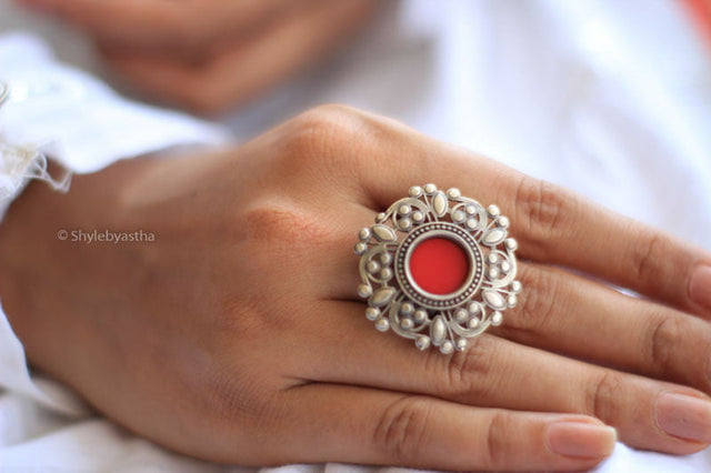 Dulari Handpainted Classic Ring
