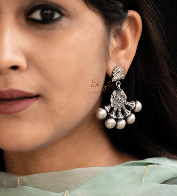 Mizoya Peacock Motif Embossed Earrings