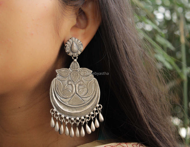 Anvaya Dual Peacock Embossed Classic Earring