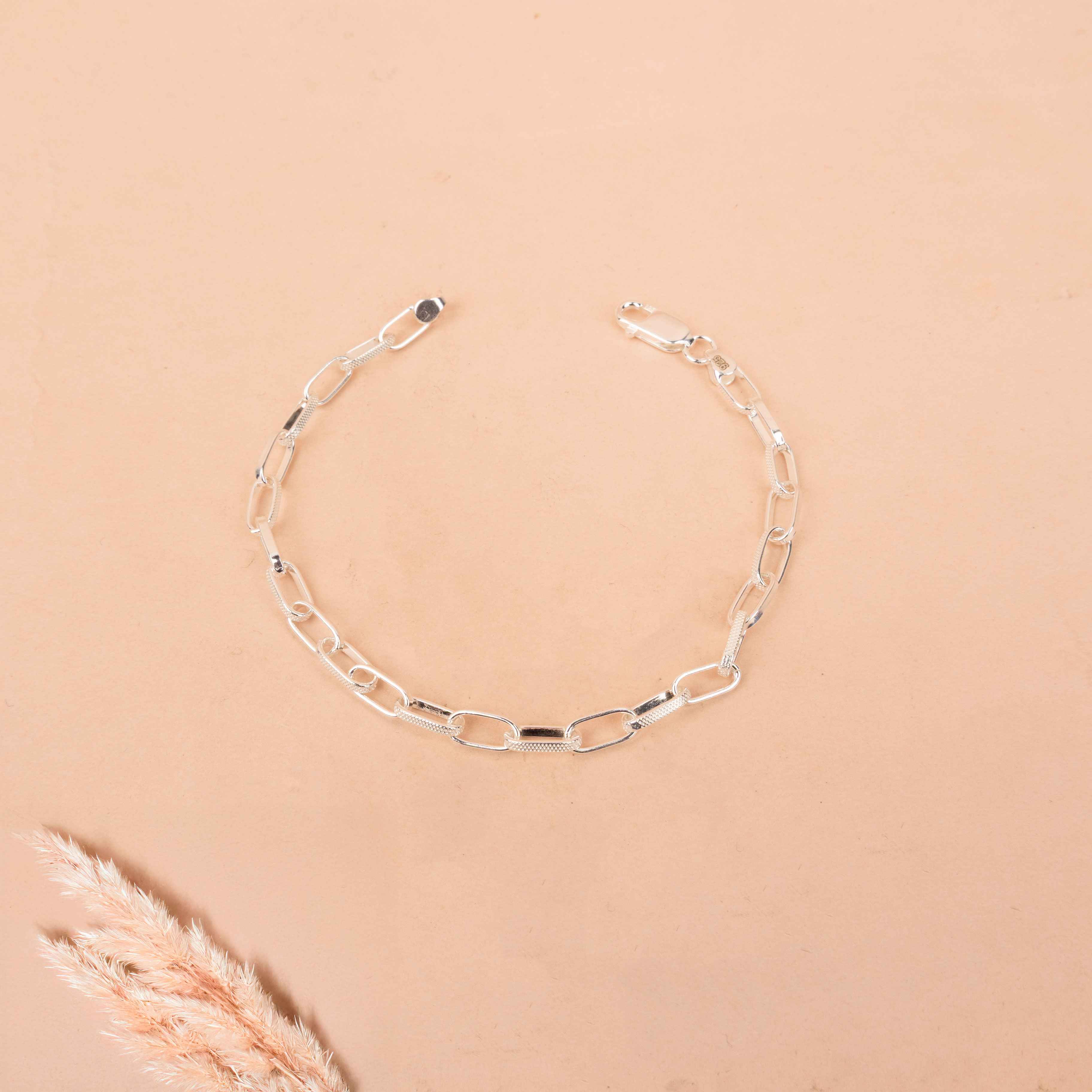 Sutra Textured Link Men Bracelet