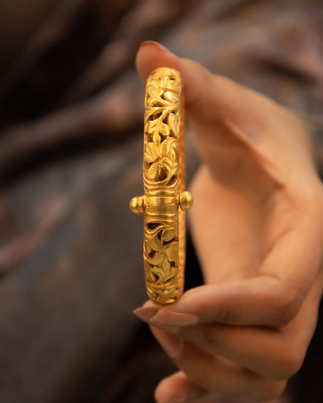 Tattva Gold Tone Chitai Timeless Kada