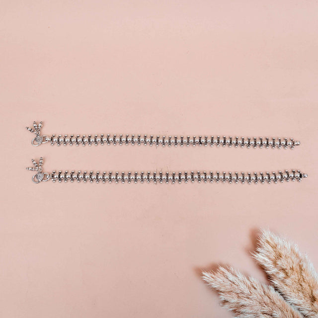 Tattva Embossed Timeless Anklet Pair