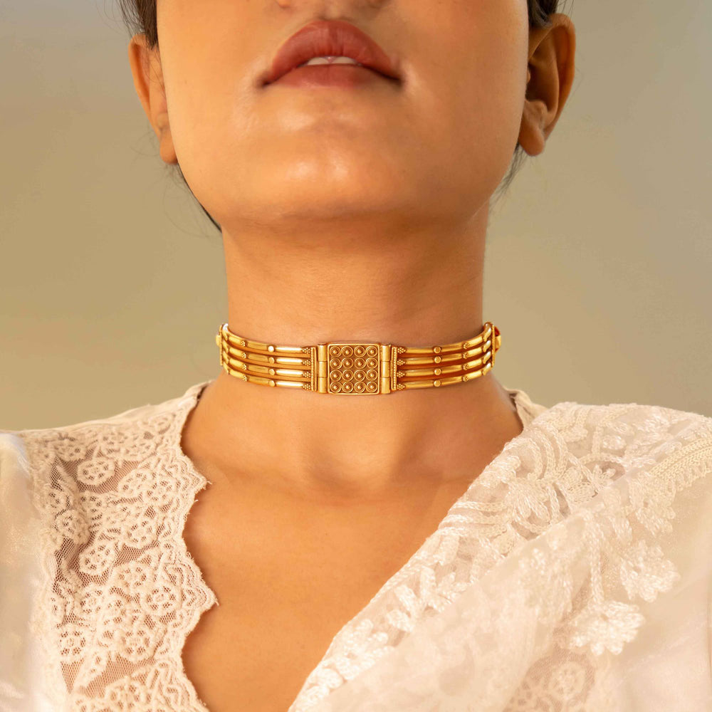 Tattva Vintage Inspired Classic Line Sequence Choker