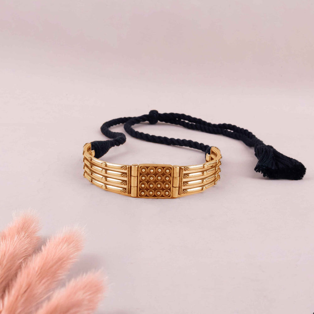 Tattva Vintage Inspired Classic Line Sequence Choker
