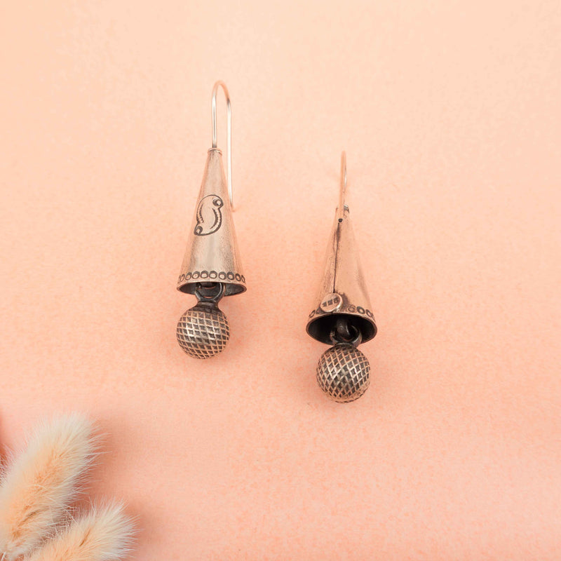 Tattva Vintage Inspired Mandaai Fish Hook Earring