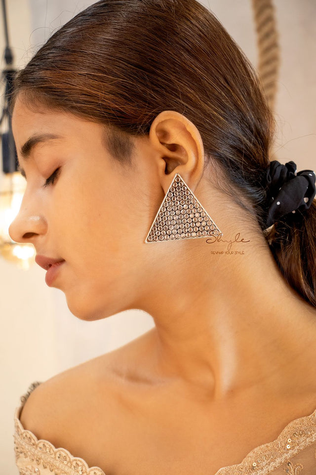 Essence Scintillating Triangle Classic Stud Earring