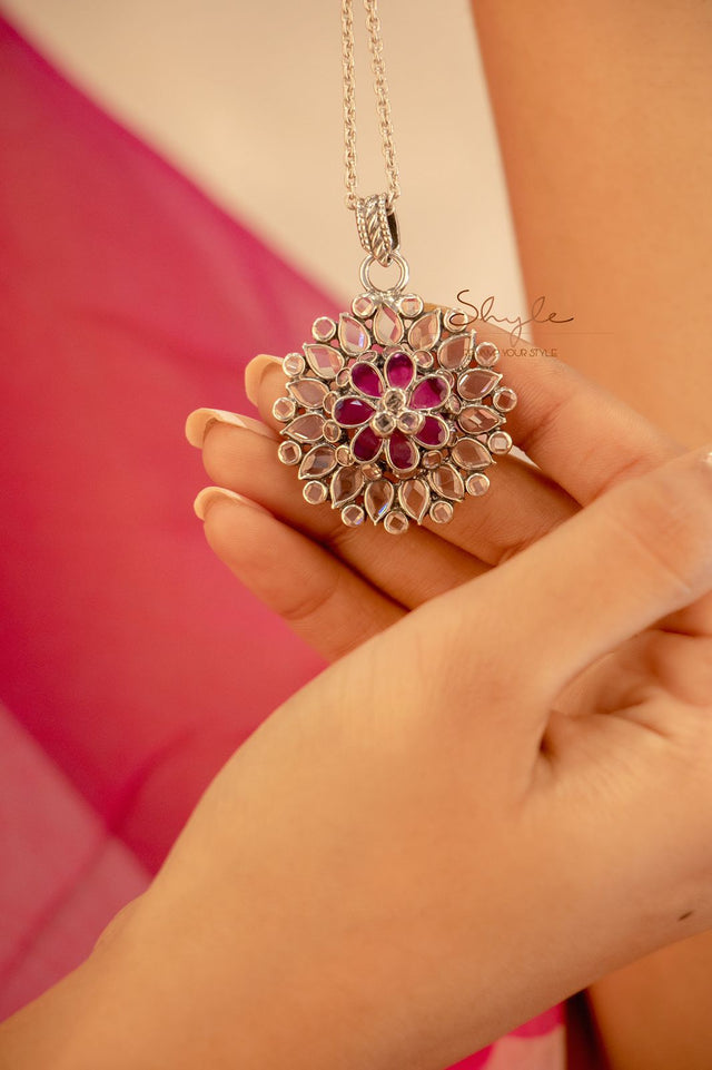 Essence Fine Scintillating Flower Pendant