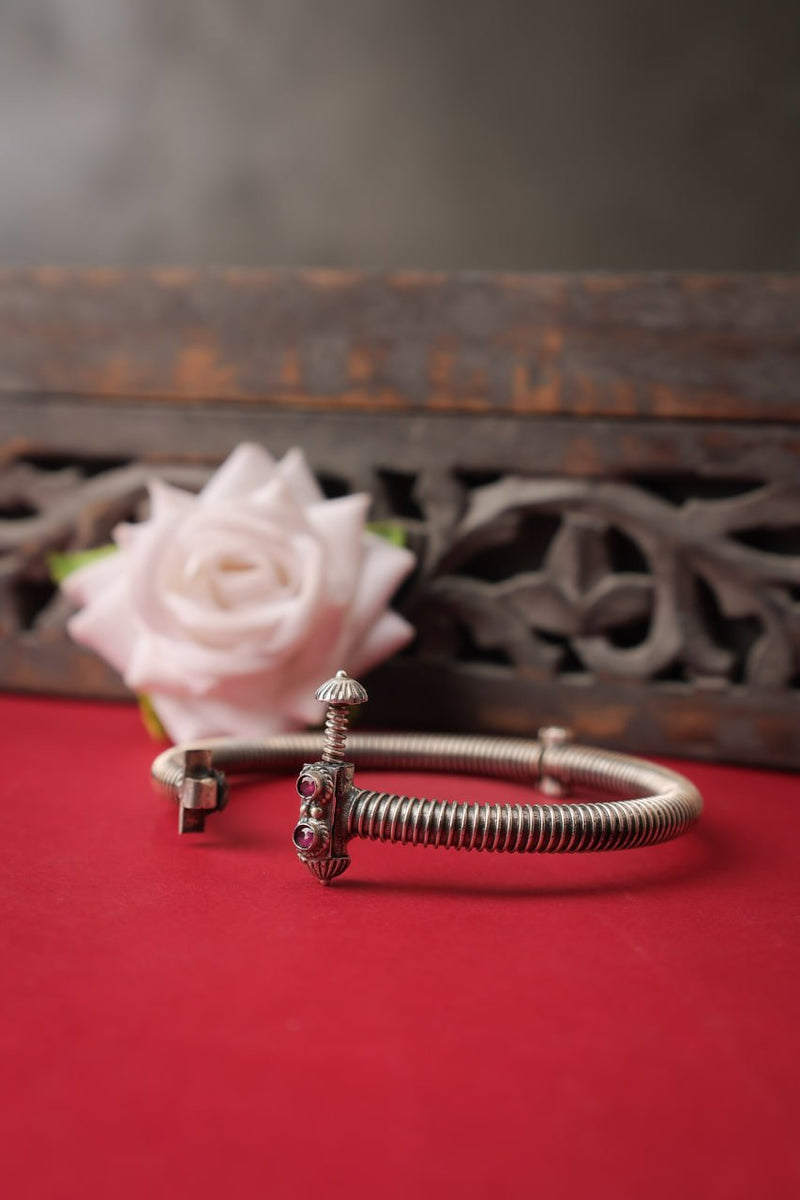Adya Intricate Timeless Kada