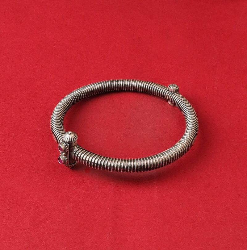 Adya Intricate Timeless Kada