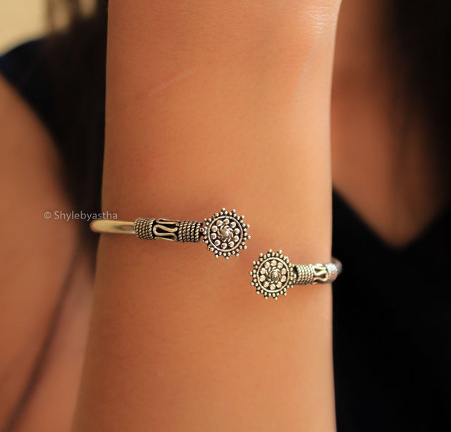 Ducks Charm Floral End Bracelet