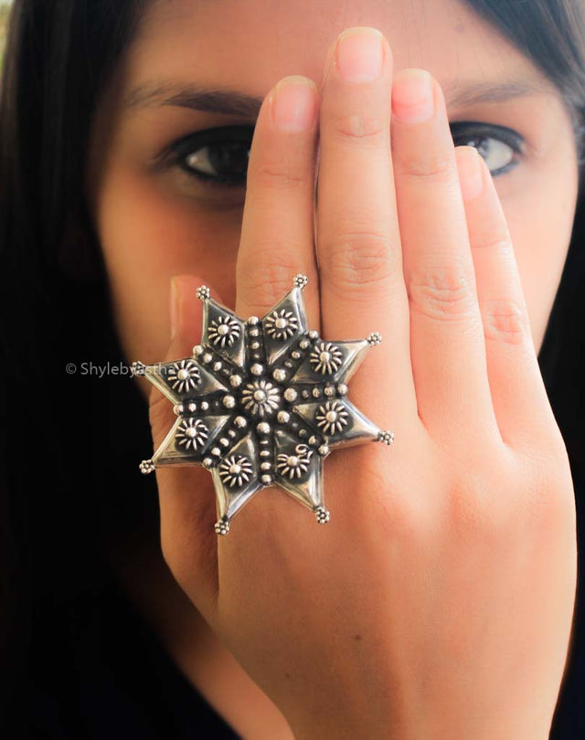 Mizoya Solid Silver Embossed Ring