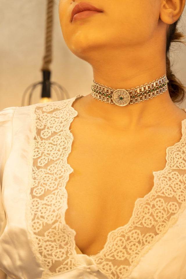 Mizoya Flower Motif Green Jadau Choker