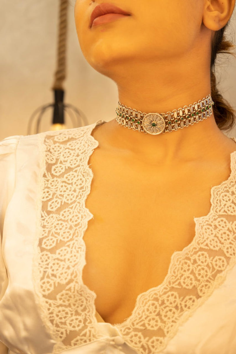 Mizoya Flower Motif Green Jadau Choker