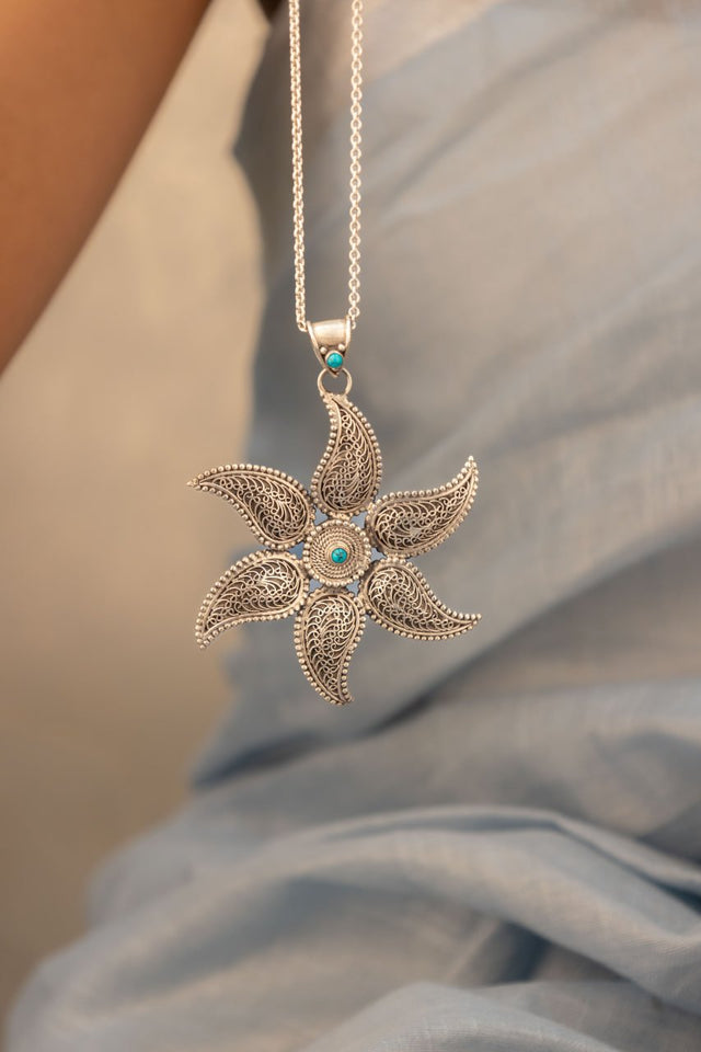 Mizoya Intricate Blossom Flower Necklace