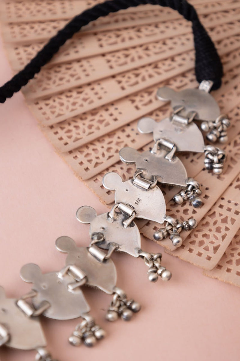 Mizoya Intricate Ghughri Drop Carry Motif Choker
