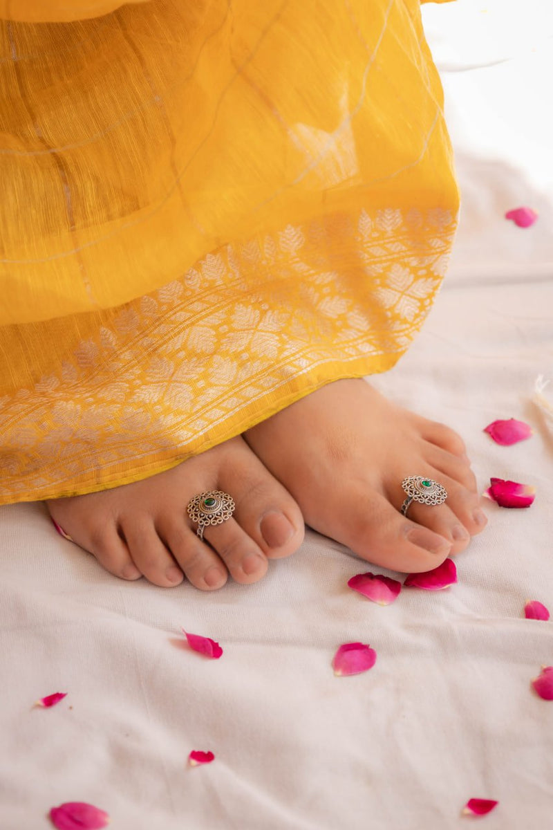 Moh Carved Toe Ring Pearl Drop Lumba Rakhi