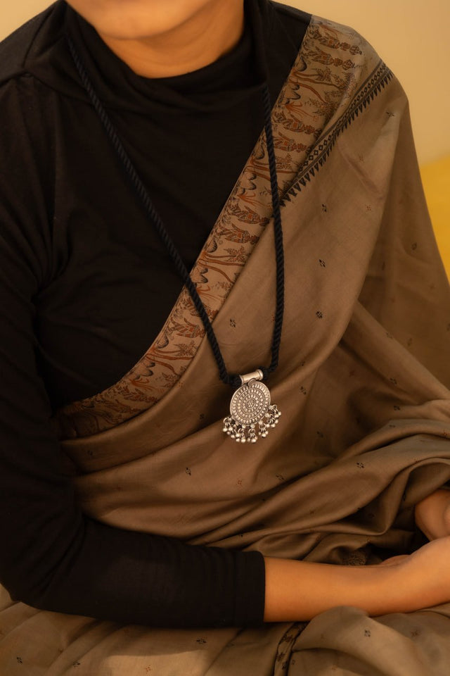 Mizoya Concentric Ghughri Dori Necklace